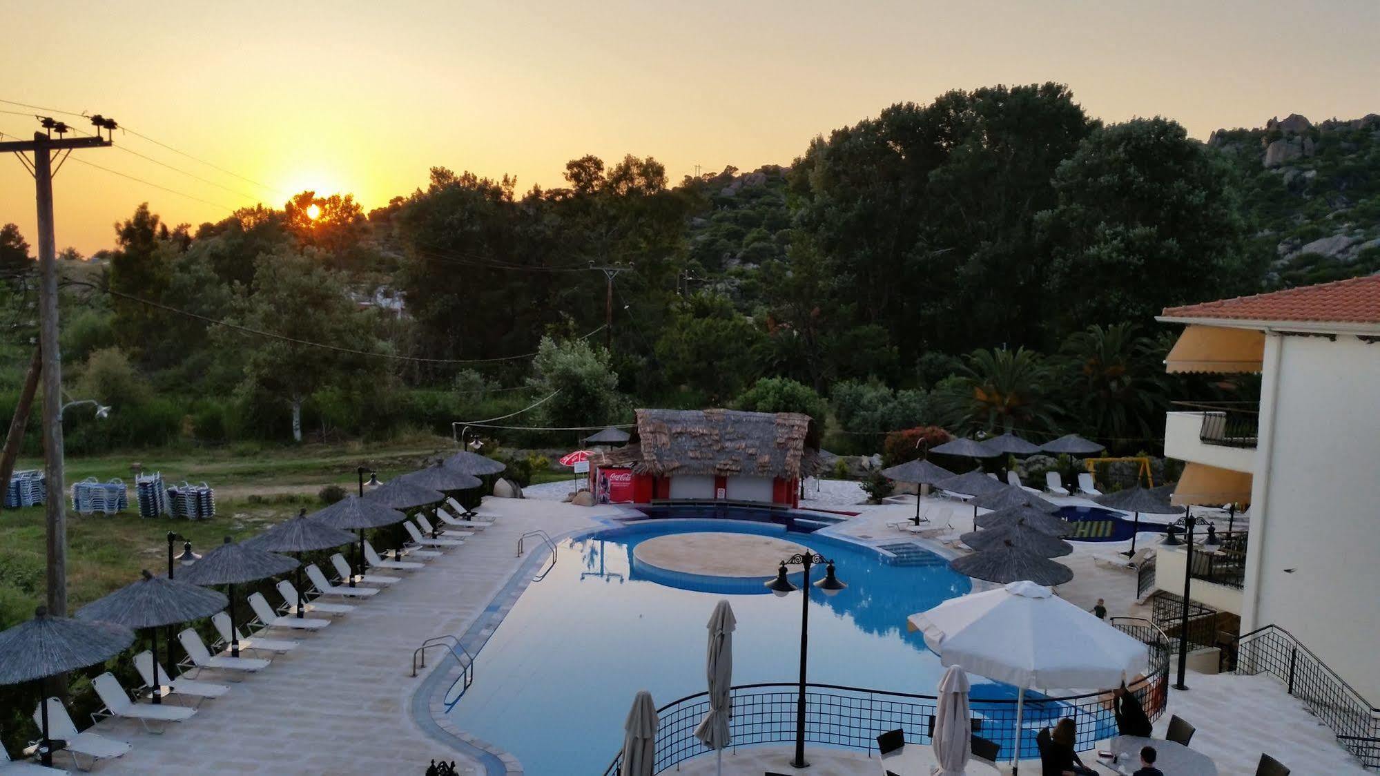 Hotel Makednos Nikiti  Exteriér fotografie